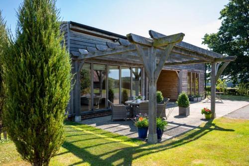 Beckley Casa | Owl House