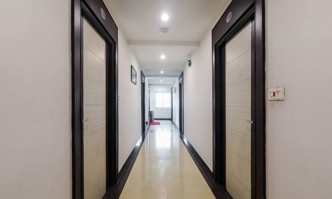 Chanda Nagar Hotel | OYO 3586 SSR Luxury Rooms