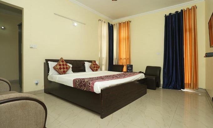 Gomti Nagar Apartamento | OYO 5285 Apartment Impact Associates