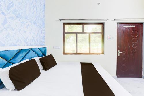 Misrikh Hotel | OYO 82922 Hotel Ranjana Diamond