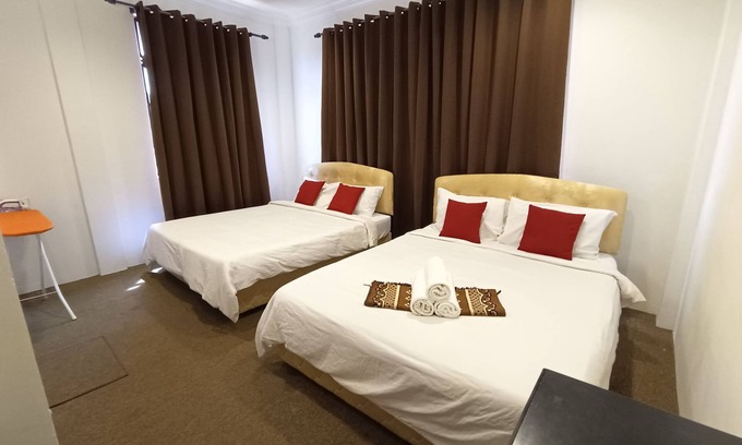 Kampung Tanjung Kapur Hotel | OYO 90868 Oba Hotel