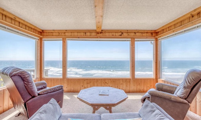 Roads End Casa | Pacific Peace