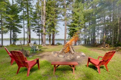 Conover Casa | Paddle, Play and Relax Home with Pioneer Lake Access!