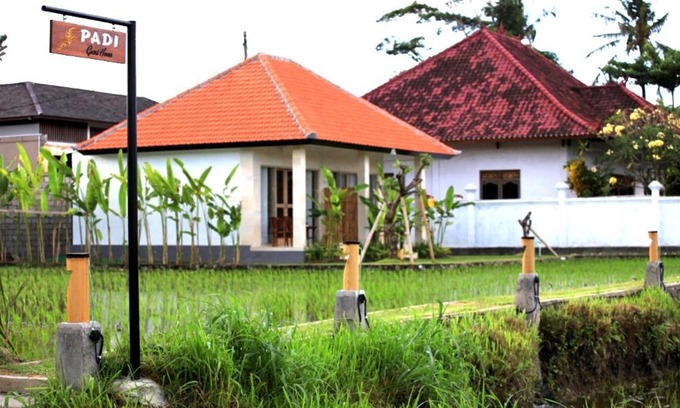 Medahan Casa | Padi guest house