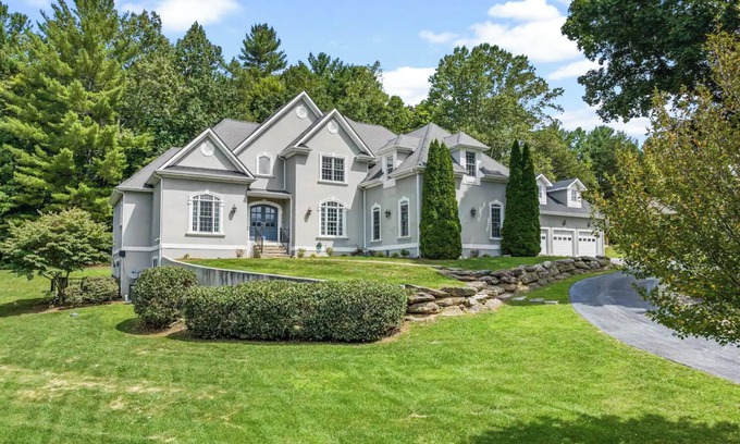 Fletcher Casa | Palatial 8BR: Pool/ Spa/ Cinema/ Indoor Pickleball, Sleeps 24+