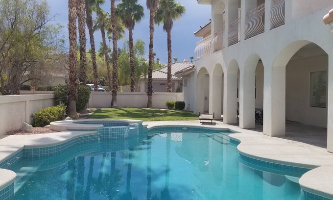 Canyon Gate Casa | Palatial Home close to Summerlin and the Strip!