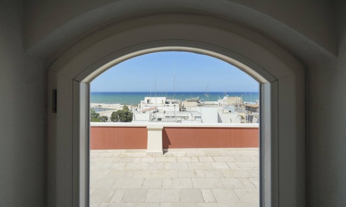 Municipio 1 Apartamento | Palazzo della Torre 204 – Cozy Sea View Suite
