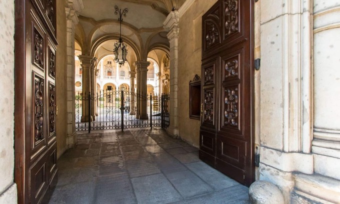 Roman Quarter Apartamento | Palazzo Saluzzo Paesana Beautiful Flat