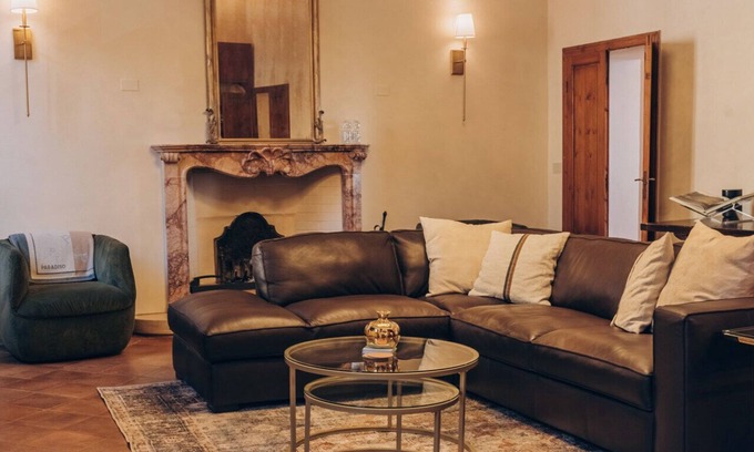 Montalcino Casa | Palazzo Tamanti - 4 King BR 6 Bath Estate Home in Montalcino Center