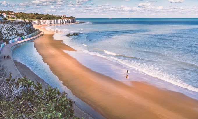 Cliftonville Casa | Relaxing family home 200m from sandy beach