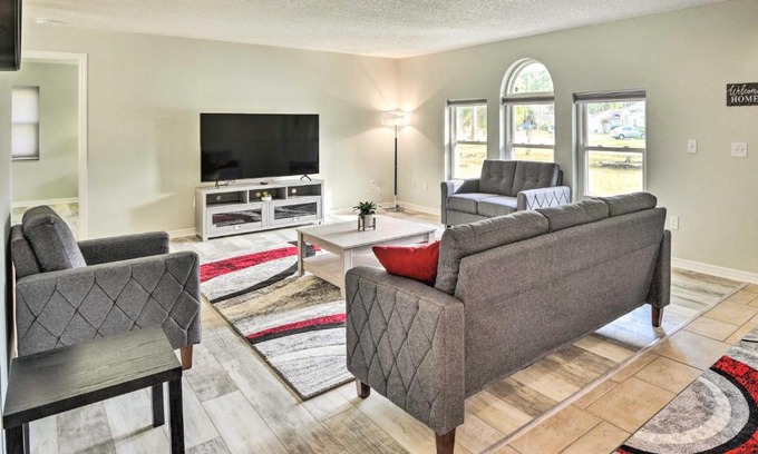 Palm Coast Casa | Palm Coast Home about 7 Mi to Flagler Beach!