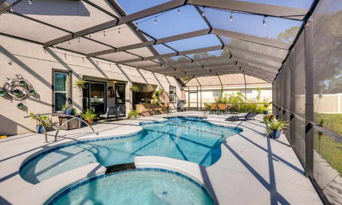 Palm Coast Casa | Palm Coast Paradise Pool, Spa and Outdoor Kitchen