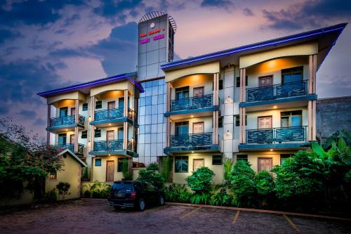 Kampala Hotel | Palm Gardens Guesthouse