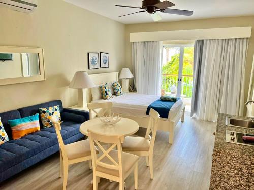 Dominicus Apartamento | Palmera 214 Cadaques Caribe Resort & Villas