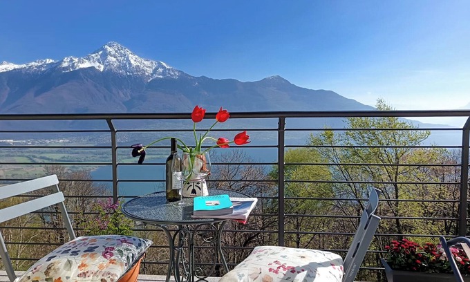 Montemezzo Apartamento | Panorama Holiday Apartment Nero