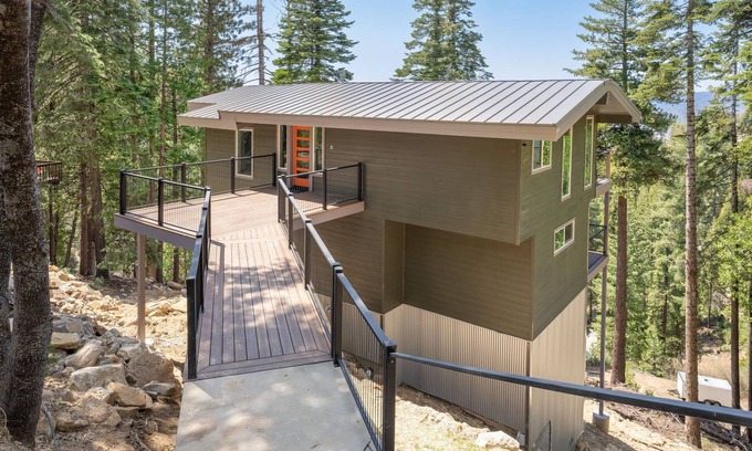 Yosemite West Cabina | Panoramic Paradise