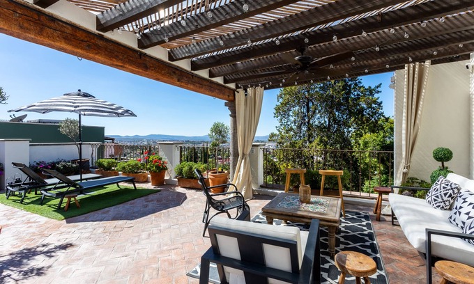 Zona Centro Casa | Panoramic Paradise 3BR Overlooking SMA