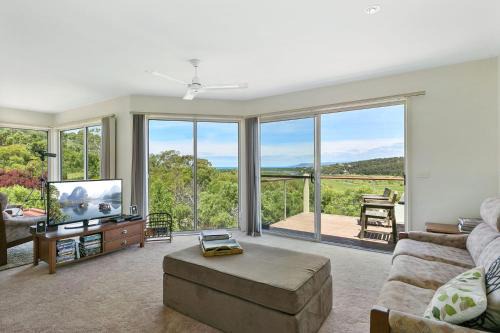 Aireys Inlet Casa | Panoramic Views - BYO Linen