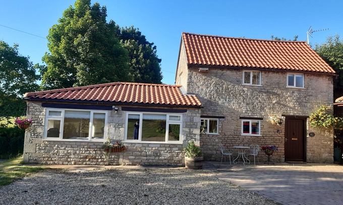 Castle Bytham Cabaña | Pantiles Cottage en Rutland, el corazón de Inglaterra. Alquiler de vacaciones, capacidad para 4 personas.