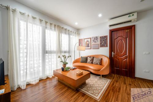 Nhat Tan Hotel | Paradise Apartment Âu Cơ - Tay Ho Lake