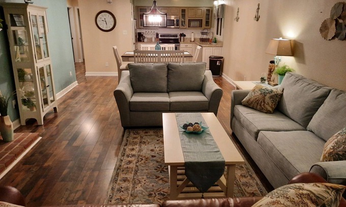 Kingsmill Condominio | PARADISE AWAITS ALONG THE BANK OF THE JAMES!