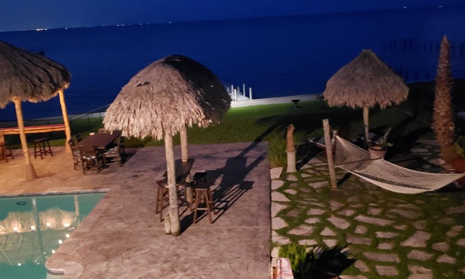 Bacliff Casa | 3br, 3th, frente al mar, bahía de Galveston, piscina, muelle