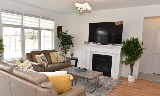 Carrying Place Casa | Paradise in Prince Edward County W/ HOT TUB & SAUNA