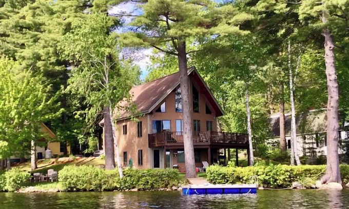 Raymond Casa | Paradise Point on Panther Pond