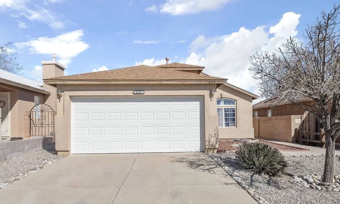 Skies West Casa | Paradise Skies. Charming 3/2 home in NW Albuquerque