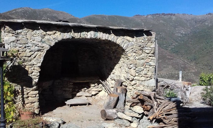 Santa-Lucia-di-Mercurio Cama Y Desayuno | PARFUMU DI CELU FAMILY HOME