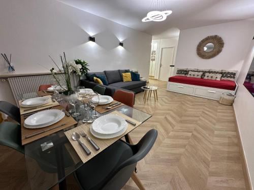 Montrouge Apartamento | PARIS-MONTROUGE Magnifique appartement 3 pièces de 78m2 avec PARKING - très cosy pour 1 - 10 personnes refait à NEUF -ENTIRE APARTMENT LUXURIOUS AND WARM -Montrouge Paris 14ème - Proche Aéroport Orly Parc Expositions Porte de Versailles FREE WIFI GRATUIT