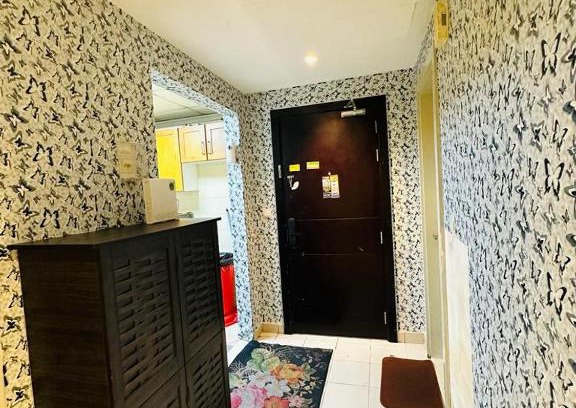 Deira Apartamento | Parititon room near metro