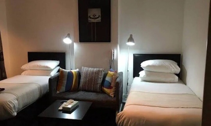 Rusholme Hotel | Park Crescent Hotel