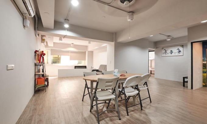 Gushan District Casa | Parking time