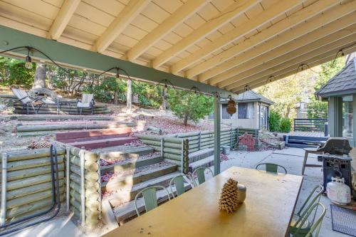 Lake Arrowhead Casa | Partial Lake Arrowhead View Cabin with Game Room!