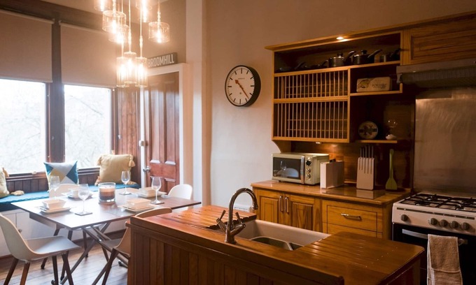 North West Apartamento | Pass the Keys | Beautiful, traditional 2 bed flat with free parking