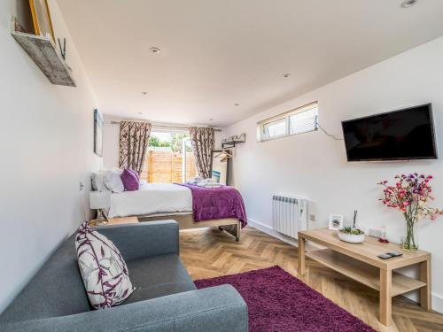 East Wittering Apartamento | Pass the Keys Charming Chalet A Stones Throw From The Beach