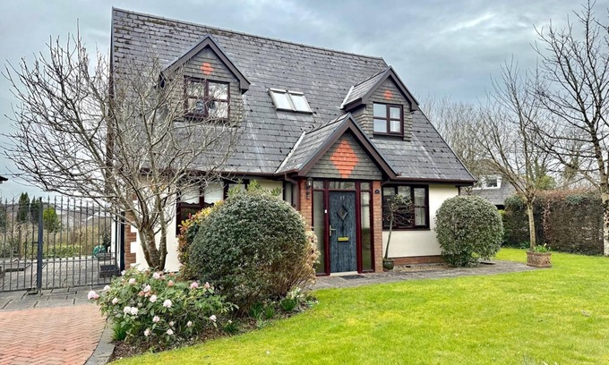 Mumbles Casa | Pass the Keys | Kiln Cottage |Langland home