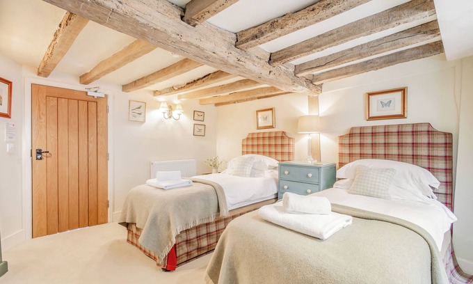 East Dean and Friston Hotel | Patience - Tiger Inn