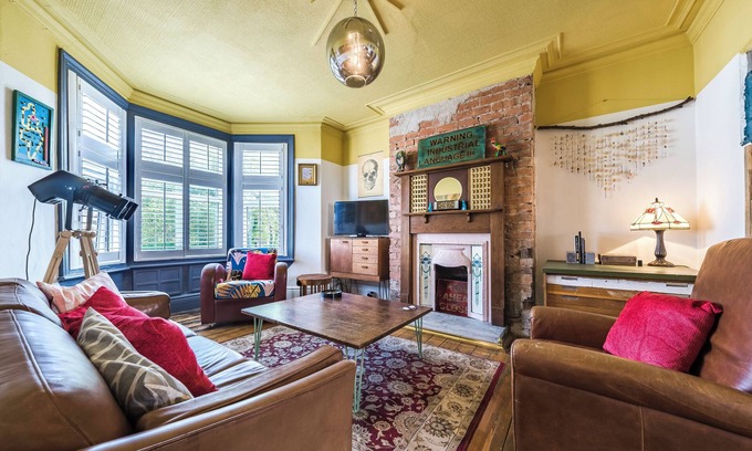 Whitley Bay Cabaña | PAT’S PALACE, family friendly in Whitley Bay