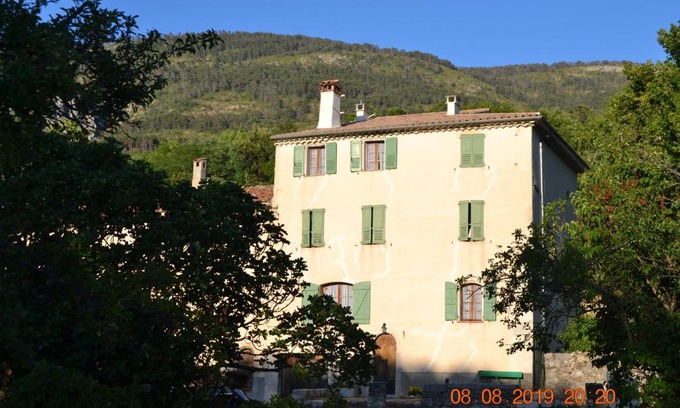La Bastide Casa | Pays du Verdon , étape, séjour fraîcheur dans maison de caractère