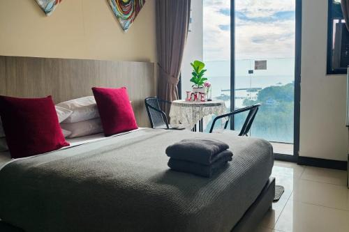 Kampung Bahasa Kapor Apartamento | PD D'Wharf The Bay Superior Queen Room SeaView Balcony