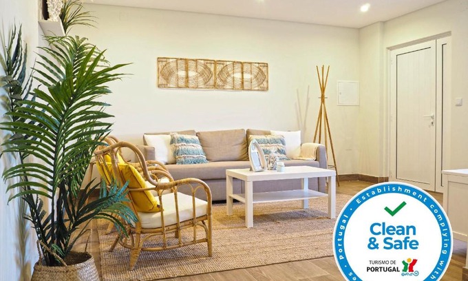 Viana do Castelo Apartamento | Pé N'Areia - Beach Apartment with Terrace
