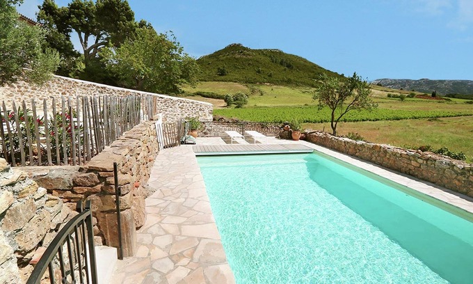 Villeseque-des-Corbieres Apartamento | Apartamento en Villesèque con piscina