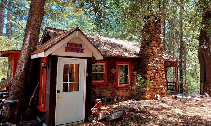 Palomar Mountain Cabina | Única cabina 1920 Redwood en Pines- acogedor romántica