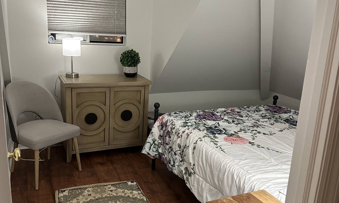 Stamford Apartamento | Peaceful 2-bedroom apartment in wonderful Stamford with WiFi, AC