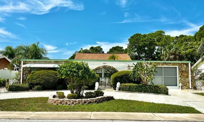 Holiday Casa | Tranquilas vistas al agua y la naturaleza - 1 milla a las playas - Bayou View-Clean-Pet Free