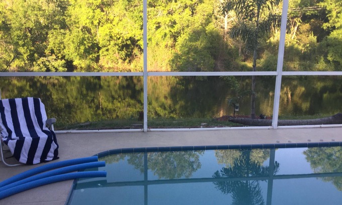 Port Richey Casa | Peaceful Garden Oasis
