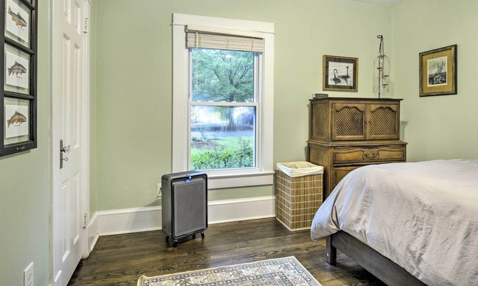 Southeast Raleigh Casa | Peaceful Garner Home ~ 6 Mi to Dtwn Raleigh!