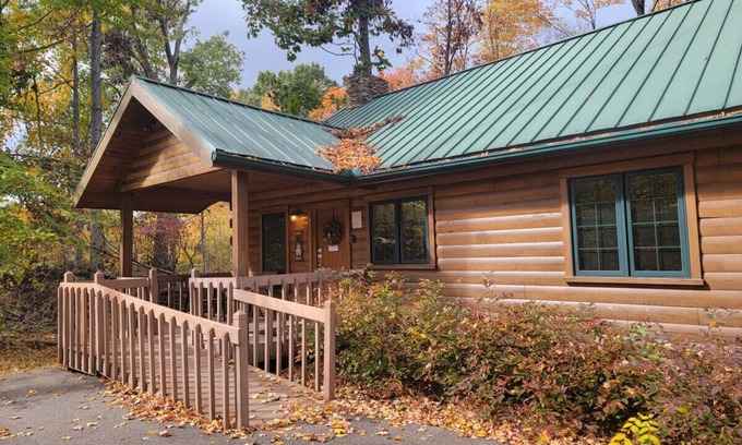 Millersburg Cabina | Peaceful Getaway With Dining & Exploring